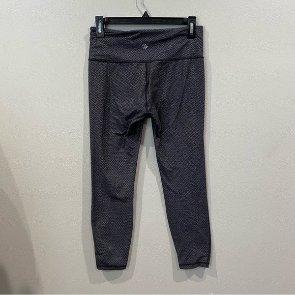 Athleta Active 3/4th Length Patterned Leggings Dark Grey Medium - Picture 7 of 8